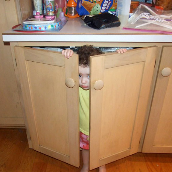 Cabinet Toddler Hide and Go Seek Ninjas