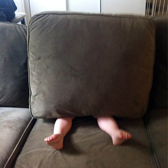 Couch Toddler Hide and Go Seek Ninjas