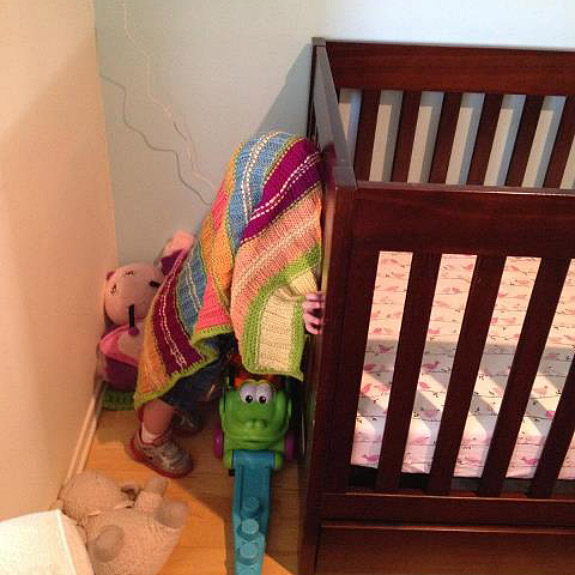 Crib Toddler Hide and Go Seek Ninjas