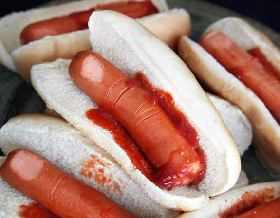 gross-halloween-foods-hotdogfinger
